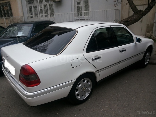 Mercedes C 180 1994, 2,600,000 km - 1.8 l - Bakı