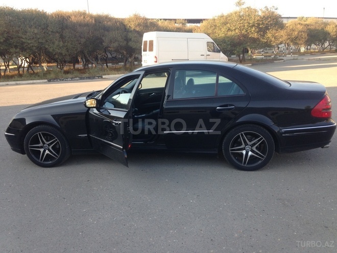 Mercedes E 240 2005, 140,000 km - 2.6 l - Bakı