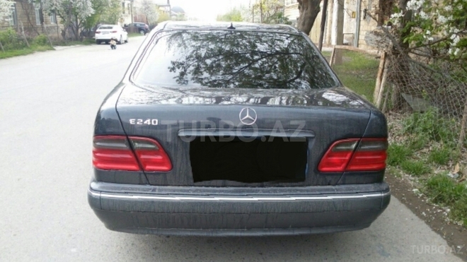 Mercedes E 240 2000, 185,000 km - 2.4 l - Şəmkir