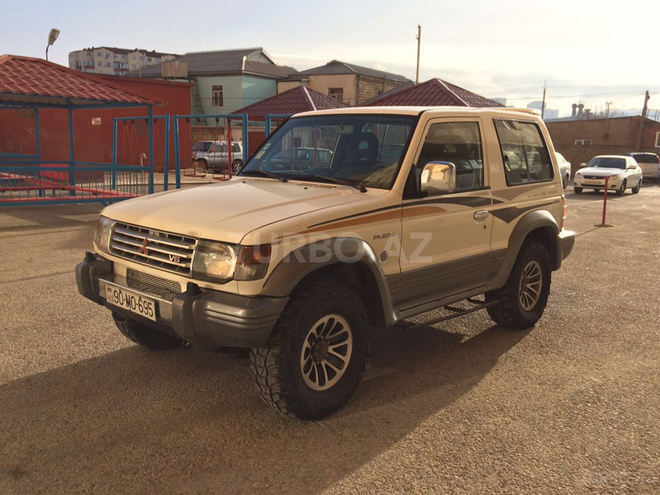 Mitsubishi Pajero 1995, 197,100 km - 3.0 л - Bakı
