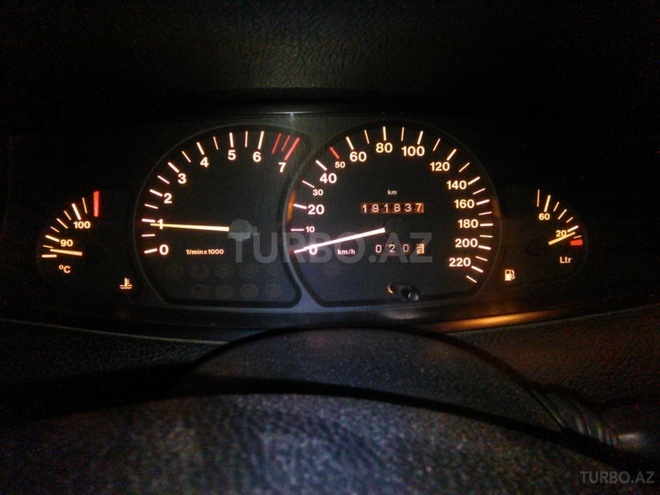 Opel Omega 1996, 191,000 km - 2.0 l - Sumqayıt