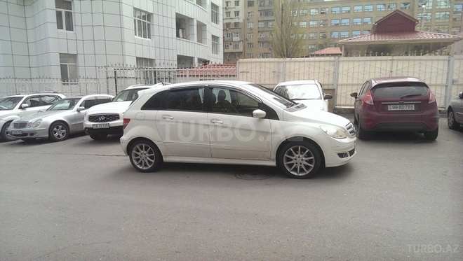 Mercedes B 170 2007, 67,000 km - 1.7 l - Bakı