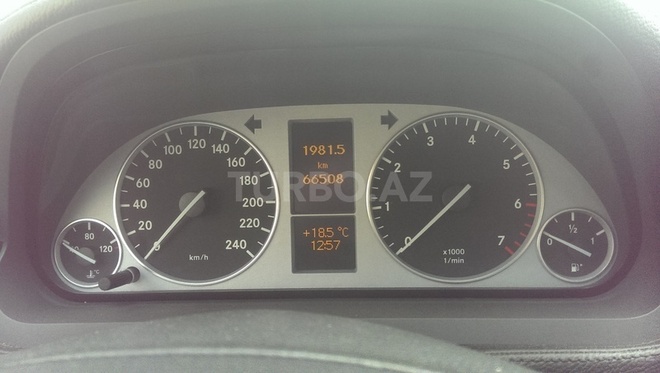 Mercedes B 170 2007, 67,000 km - 1.7 l - Bakı