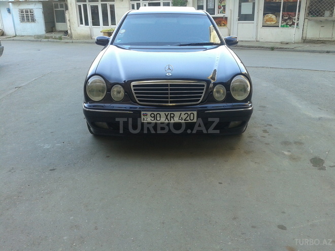 Mercedes E 240 2000, 217,000 km - 2.4 l - Bakı