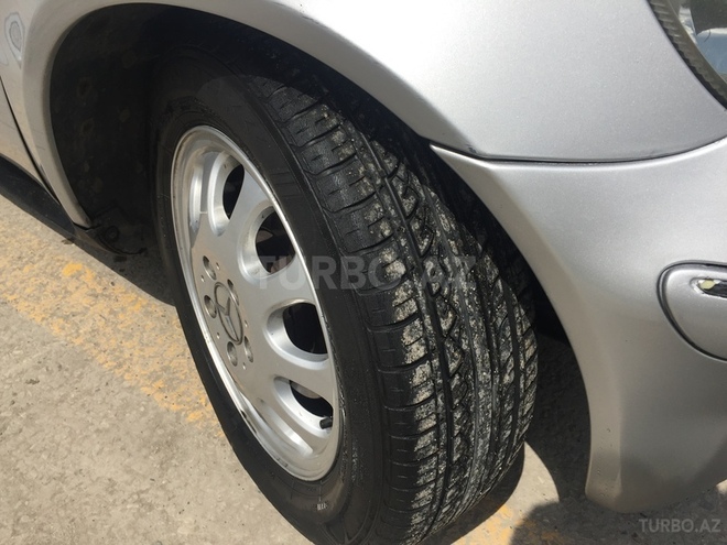 Mercedes A 160 2002, 98,000 km - 1.6 л - Sumqayıt