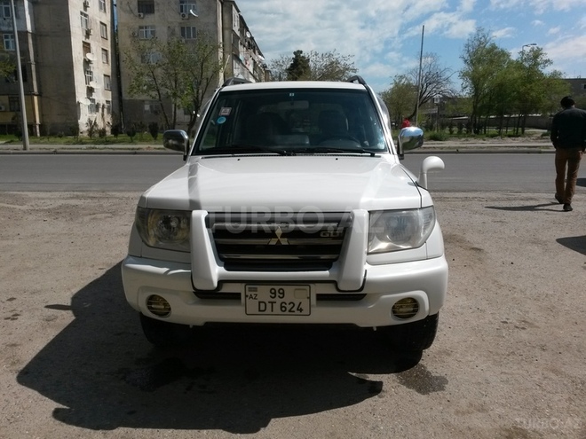 Mitsubishi Pajero io 2001, 140,000 km - 2.0 l - Sumqayıt