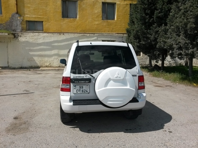 Mitsubishi Pajero io 2001, 140,000 km - 2.0 l - Sumqayıt