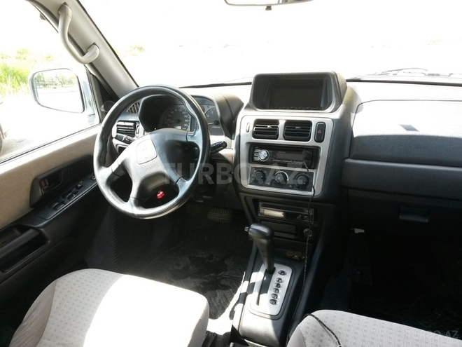 Mitsubishi Pajero io 2001, 140,000 km - 2.0 l - Sumqayıt