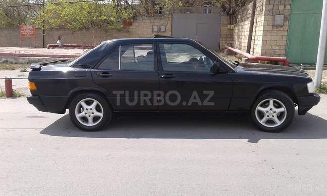 Mercedes 190 1990, 330,000 km - 2.0 l - Bakı