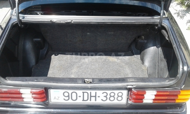 Mercedes 190 1990, 330,000 km - 2.0 l - Bakı