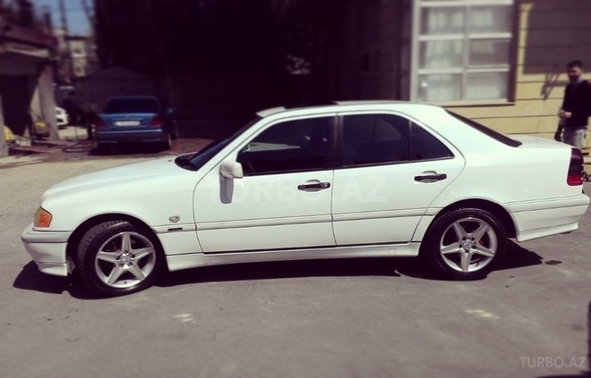 Mercedes C 180 1998, 180,026 km - 1.8 l - Bakı