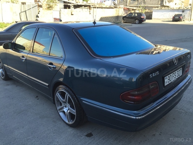 Mercedes E 270 2000, 285,678 km - 2.7 л - Bakı