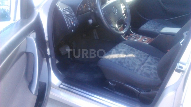 Mercedes C 200 1999, 110,000 km - 2.0 л - Sumqayıt
