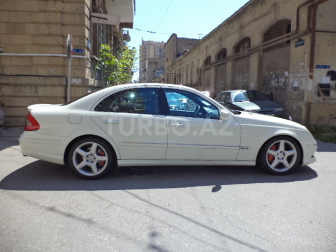 Mercedes E 350 2007, 125,000 km - 3.5 l - Bakı