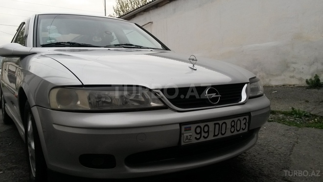 Opel Vectra 1999, 162,000 km - 1.6 l - Göyçay