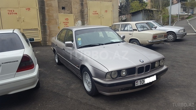 BMW 520 1992, 197,000 km - 2.0 l - Bakı