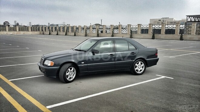 Mercedes C 240 1998, 302,800 km - 2.4 l - Bakı