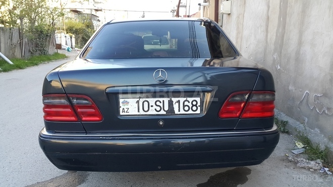 Mercedes E 230 1996, 260,000 km - 2.3 l - Bakı