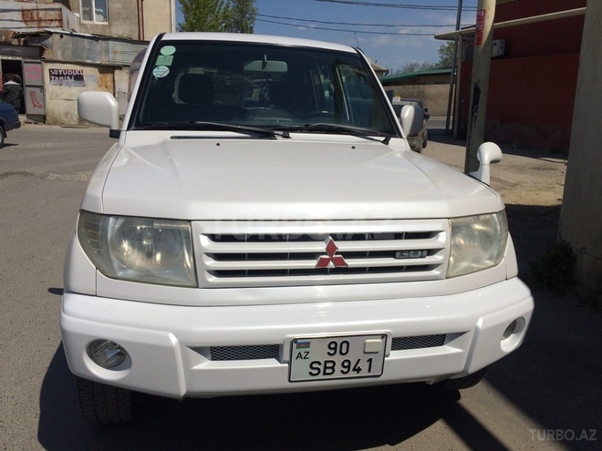 Mitsubishi Pajero io 2000, 280,000 km - 1.8 л - Bakı