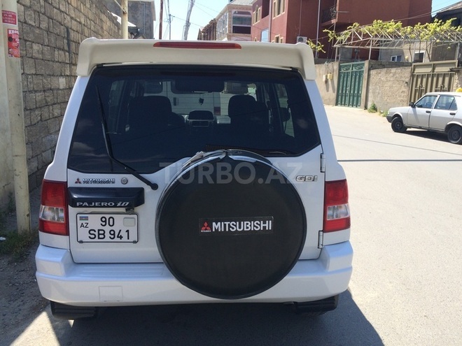 Mitsubishi Pajero io 2000, 280,000 km - 1.8 л - Bakı