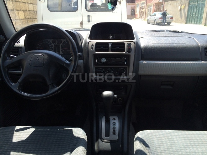 Mitsubishi Pajero io 2000, 280,000 km - 1.8 л - Bakı