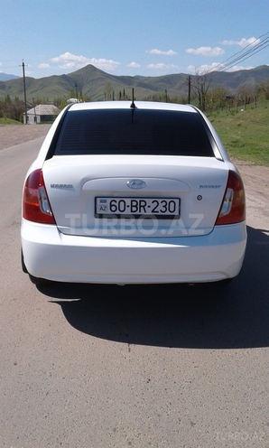 Hyundai Accent 2010, 80,200 km - 1.4 л - Tovuz