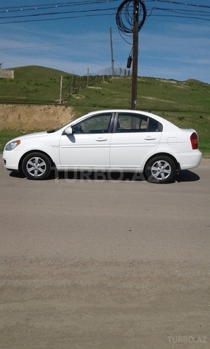 Hyundai Accent 2010, 80,200 km - 1.4 л - Tovuz