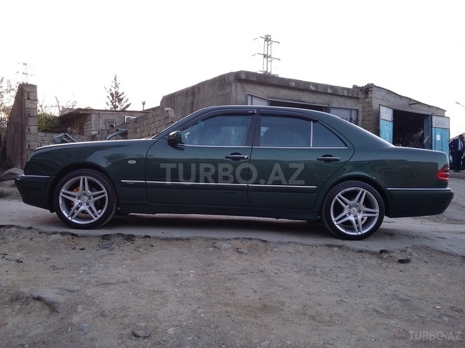 Mercedes E 230 1996, 332,244 km - 2.3 l - Bakı