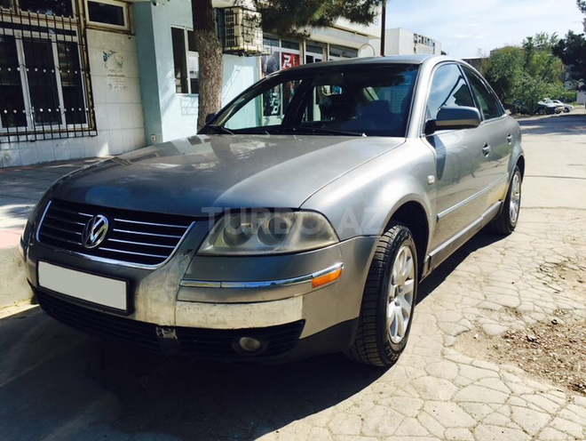 Volkswagen Passat 2001, 200,000 km - 1.8 л - Sumqayıt