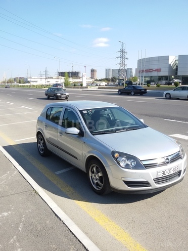 Opel Astra 2005, 143,000 km - 1.8 l - Bakı