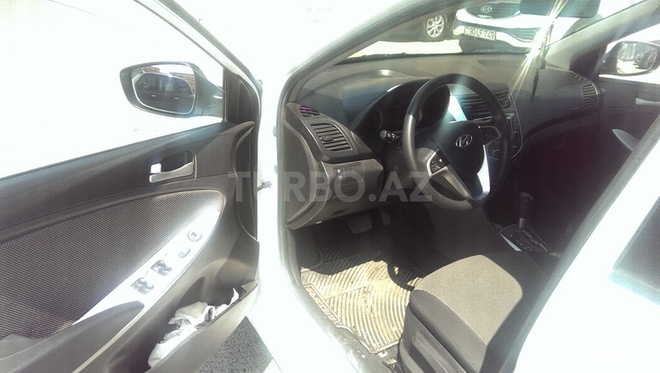 Hyundai Accent 2011, 55,000 km - 1.6 l - Bakı