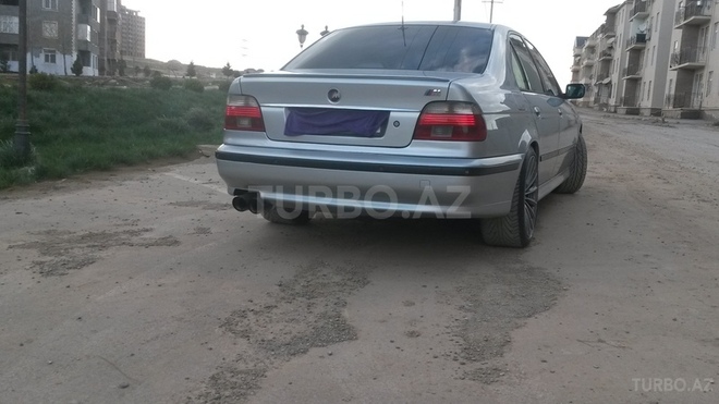 BMW 535 1999, 320,000 km - 3.5 l - Bakı