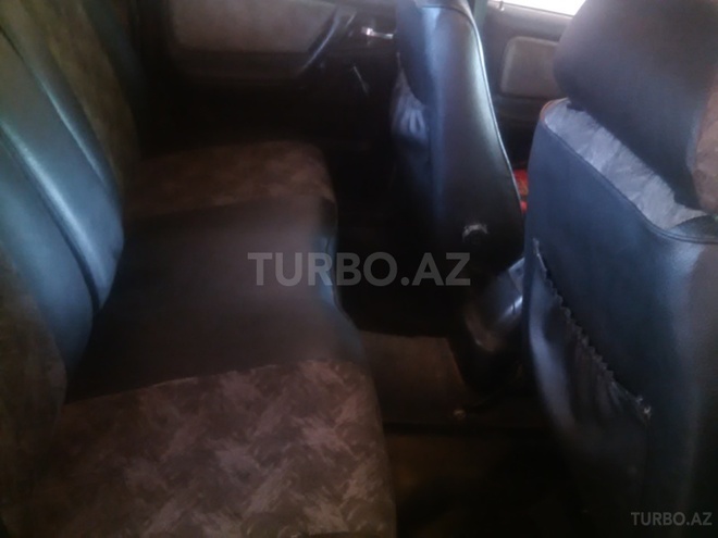 GAZ 3110 2004, 175,000 km - 2.4 l - Gəncə