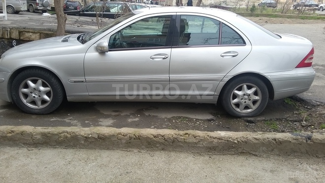 Mercedes C 200 2000, 181,500 km - 2.0 l - Bakı