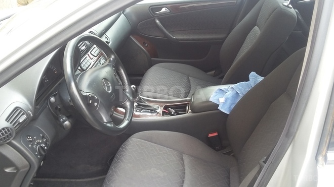 Mercedes C 200 2000, 181,500 km - 2.0 l - Bakı