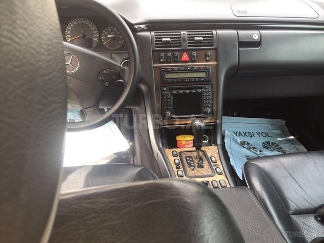 Mercedes E 320 2000, 115,000 km - 3.2 l - Gəncə