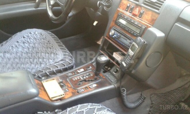 Mercedes E 300 1998, 317,502 km - 3.0 l - Bakı