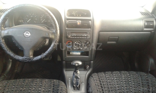 Opel Astra 2001, 397,683 km - 1.8 l - Salyan