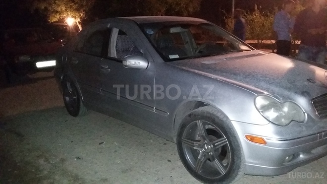 Mercedes C 240 2002, 210,000 km - 2.4 l - Bakı