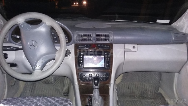 Mercedes C 240 2002, 210,000 km - 2.4 l - Bakı
