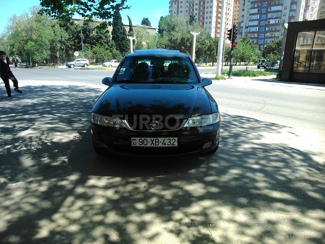 Opel Vectra 1997, 200,000 km - 1.6 l - Sumqayıt