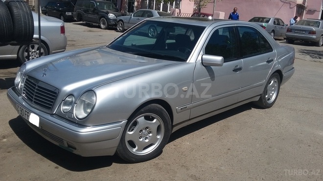 Mercedes E 240 1998, 240,000 km - 2.4 l - Bakı