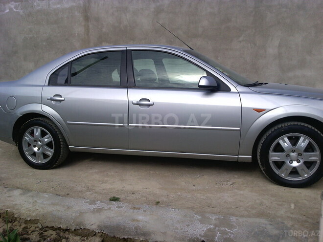 Ford Mondeo 2002, 250,000 km - 2.0 l - Bakı