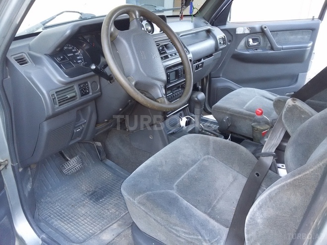 Mitsubishi Pajero 1996, 450,000 km - 2.8 л - Bakı