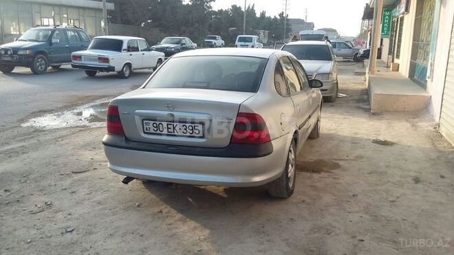 Opel Vectra 1998, 290,000 km - 2.0 л - Bakı