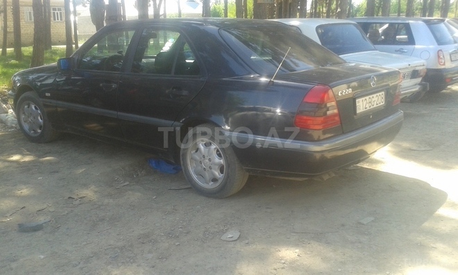 Mercedes C 220 1996, 264,400 km - 2.2 л - Biləsuvar