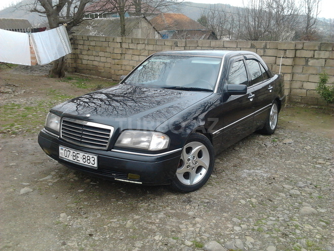Mercedes C 220 1994, 341,868 km - 2.2 l - Astara
