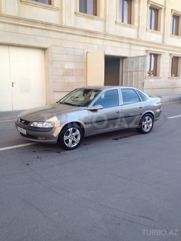 Opel Vectra 1996, 310,000 km - 1.8 l - Bakı