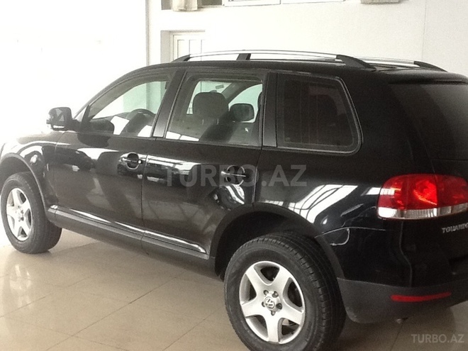 Volkswagen Touareg 2005, 136,000 km - 2.5 л - Bakı