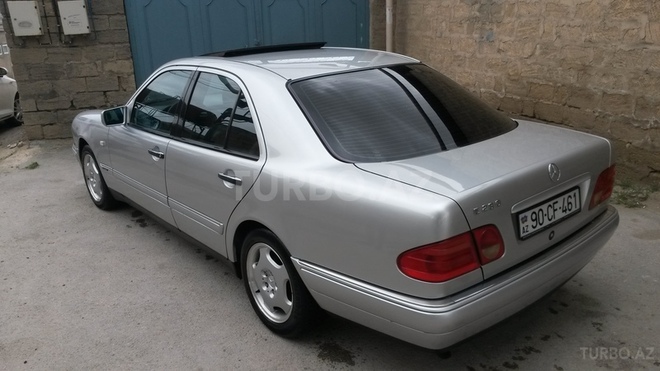 Mercedes E 230 1996, 223,456 km - 2.3 l - Bakı